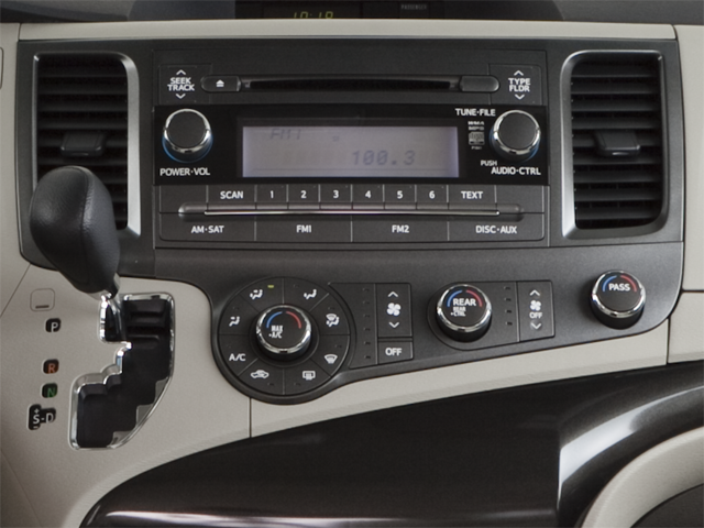 2011 Toyota Sienna LE