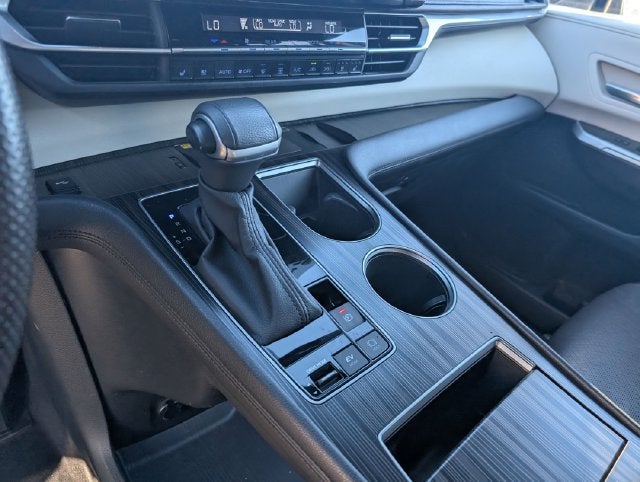 2023 Toyota Sienna Platinum 7 Passenger