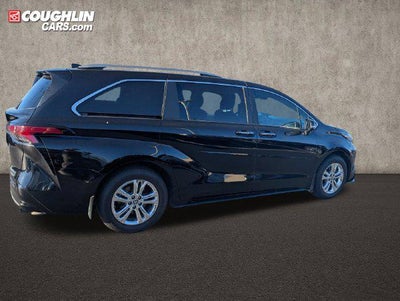 2023 Toyota Sienna Platinum 7 Passenger
