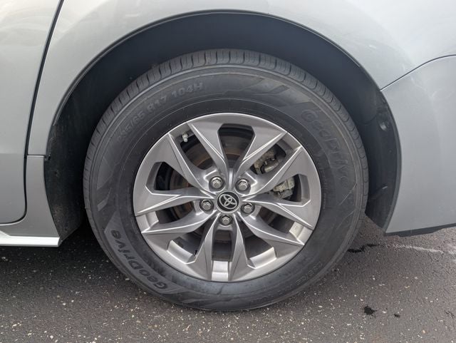 2024 Toyota Sienna XLE 7 Passenger