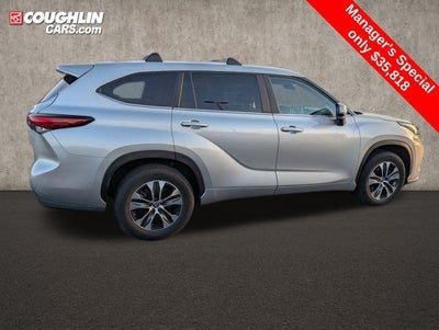 2023 Toyota Highlander XLE