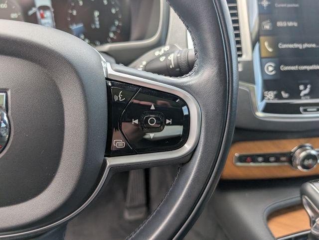 2021 Volvo XC90 T6 Momentum