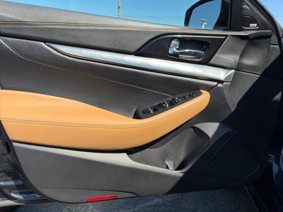 2017 Nissan Maxima SR