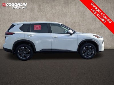 2025 Nissan Rogue SV