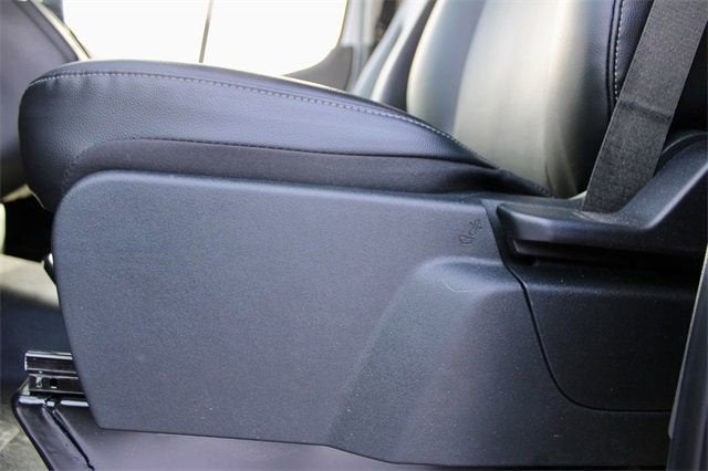 2024 Ford Transit Passenger Wagon XL