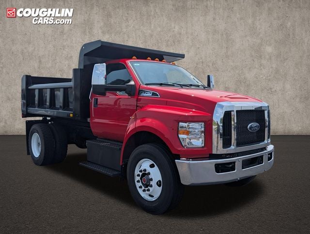 2025 Ford F-750SD Base