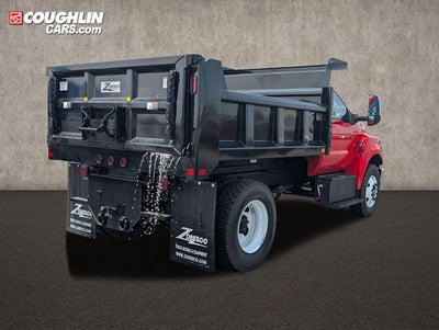 2025 Ford F-750SD Base