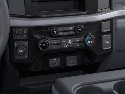 2025 Ford Super Duty F-550 Dually XL