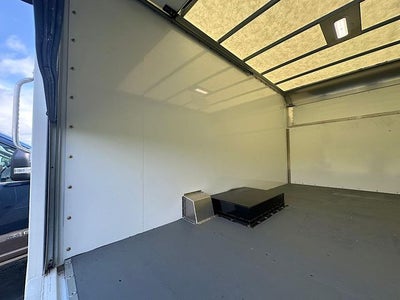 2024 Ford E-Series Cutaway Base