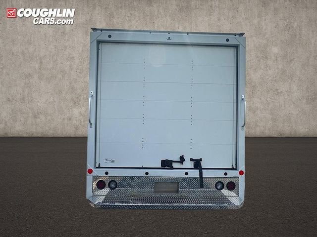 2024 Ford E-Series Cutaway Base