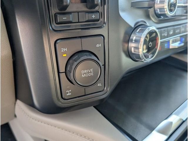 2025 Ford Super Duty F-350 Platinum