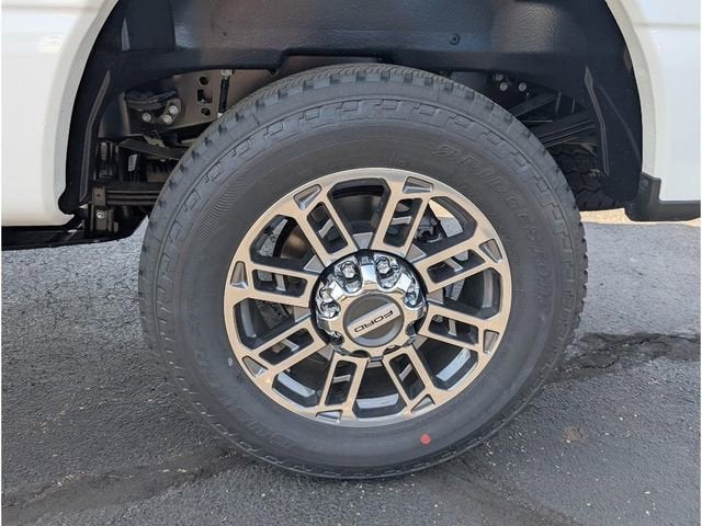 2025 Ford Super Duty F-350 Platinum