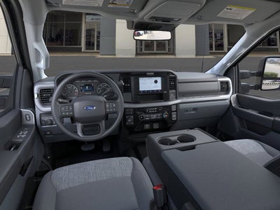 2026 Ford Super Duty F-350 XLT