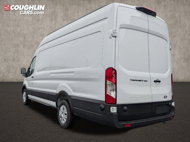 2026 Ford Transit Cargo Van Base