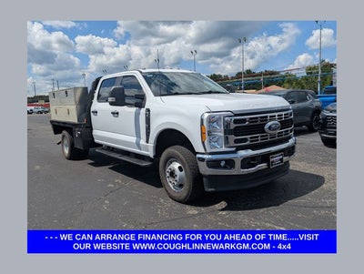 2023 Ford Super Duty F-350 DRW Chassis Cab XL