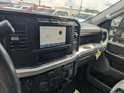 2023 Ford Super Duty F-350 DRW Chassis Cab XL