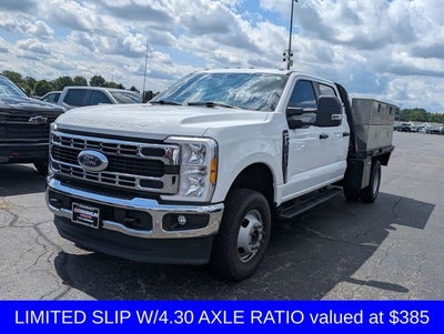2023 Ford Super Duty F-350 DRW Chassis Cab XL