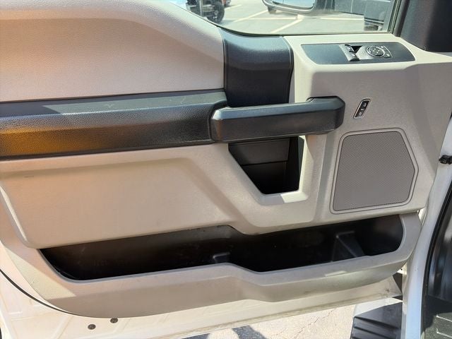 2018 Ford Super Duty F-450 DRW Chassis Cab XL