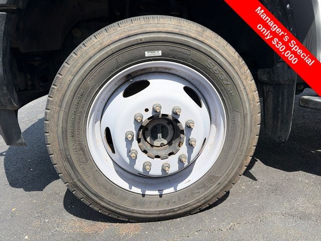 2018 Ford Super Duty F-450 DRW Chassis Cab XL