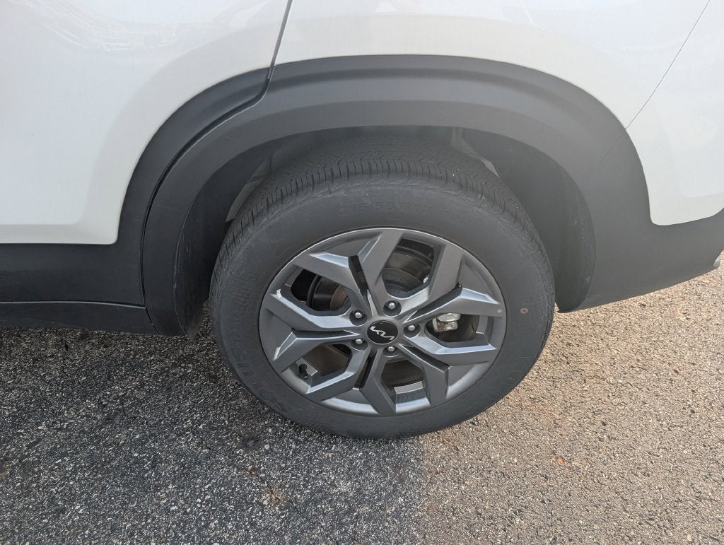 2025 Kia Seltos LX