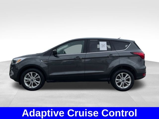 Used 2019 Ford Escape SE with VIN 1FMCU9GD8KUB53327 for sale in Newark, OH