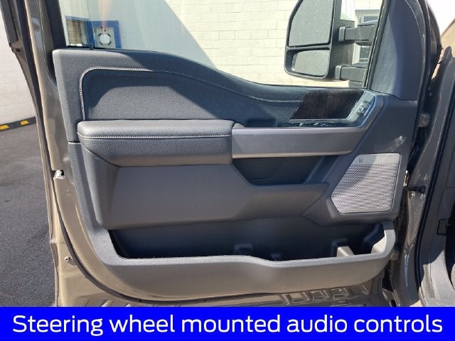2027 Ford F-350SD Lariat DRW