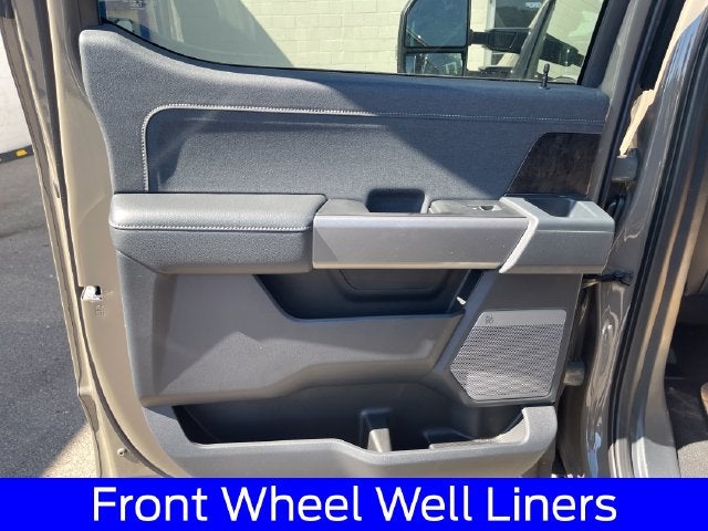 2027 Ford F-350SD Lariat DRW