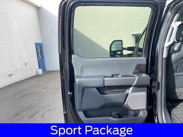 2026 Ford F-350SD Lariat DRW