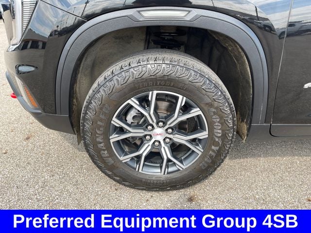 2024 GMC Acadia AT4