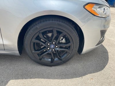 2020 Ford Fusion SE