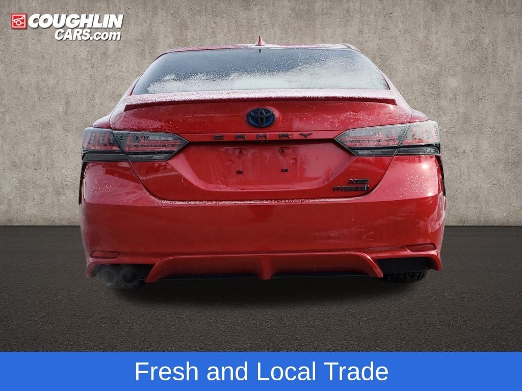 2021 Toyota Camry Hybrid XSE