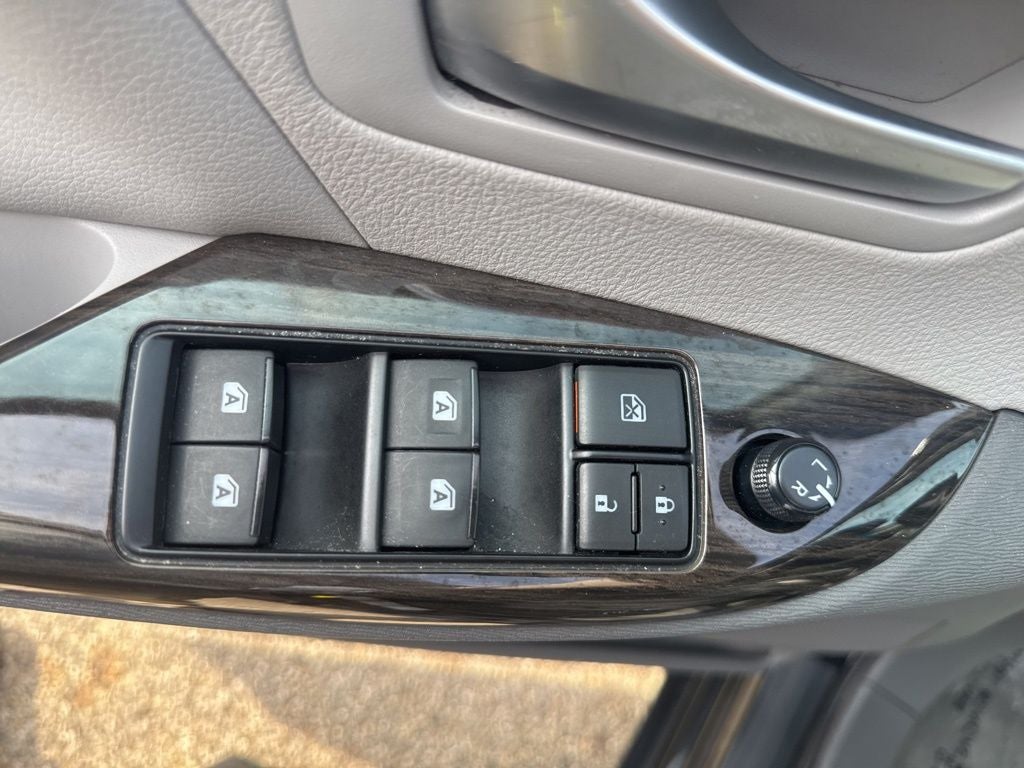 2017 Toyota Sienna XLE 7 Passenger