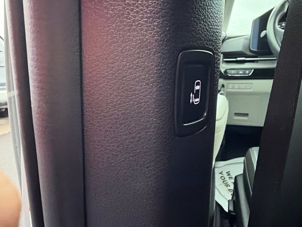 2024 Kia Carnival SX