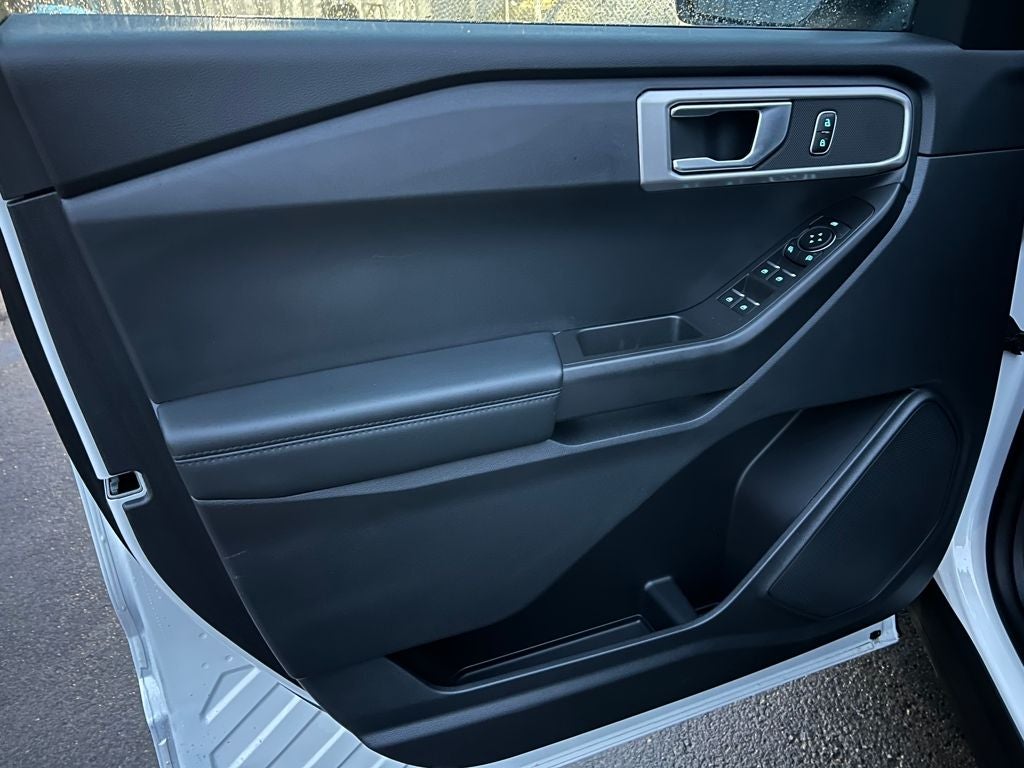 2025 Ford Utility Police Interceptor Base