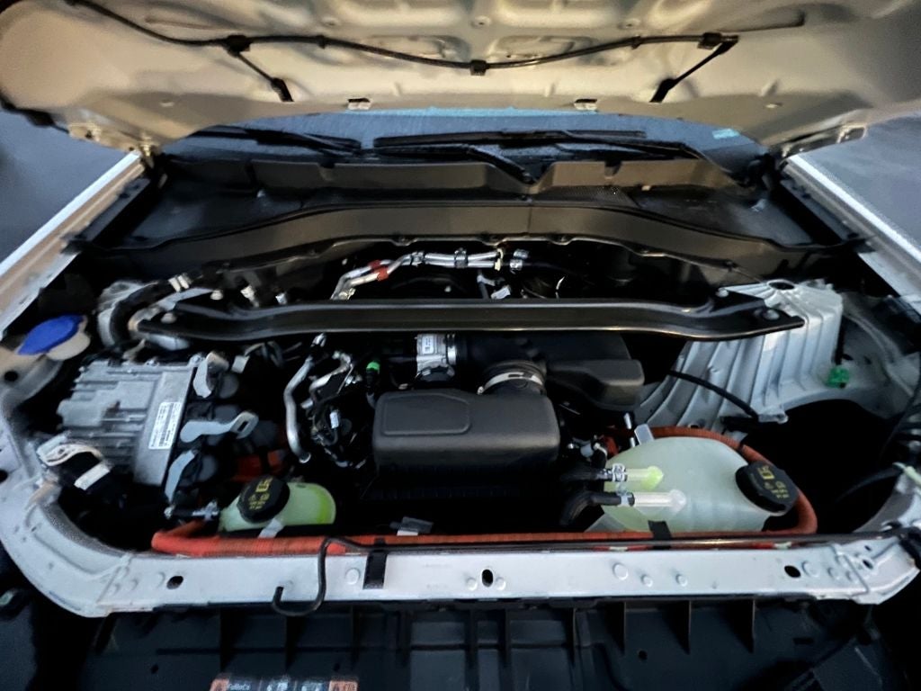 2025 Ford Utility Police Interceptor Base