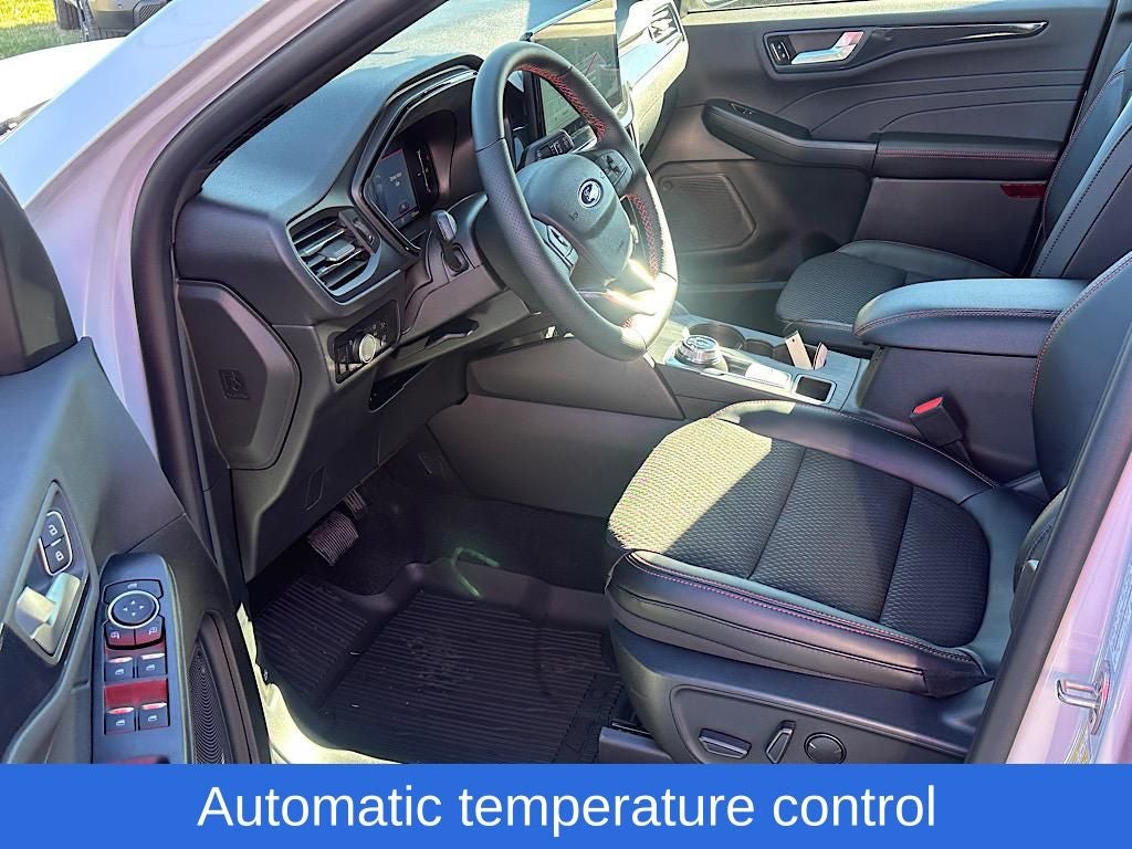 2026 Ford Escape ST-Line AWD