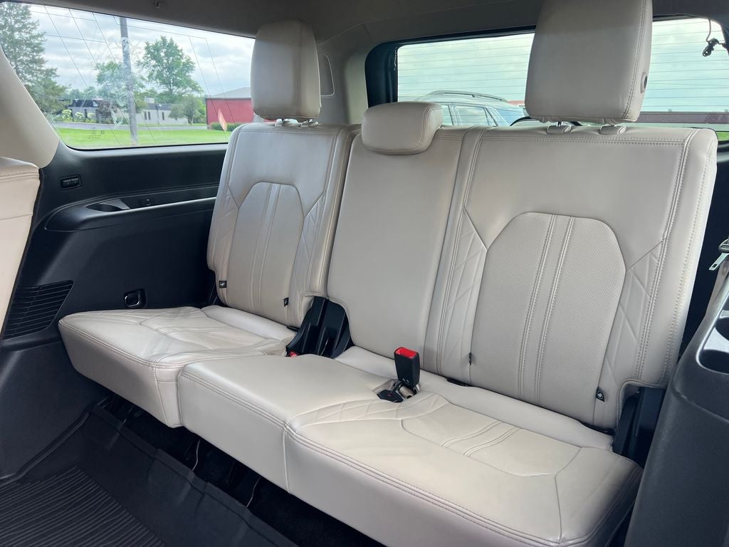 2022 Ford Expedition Max Platinum