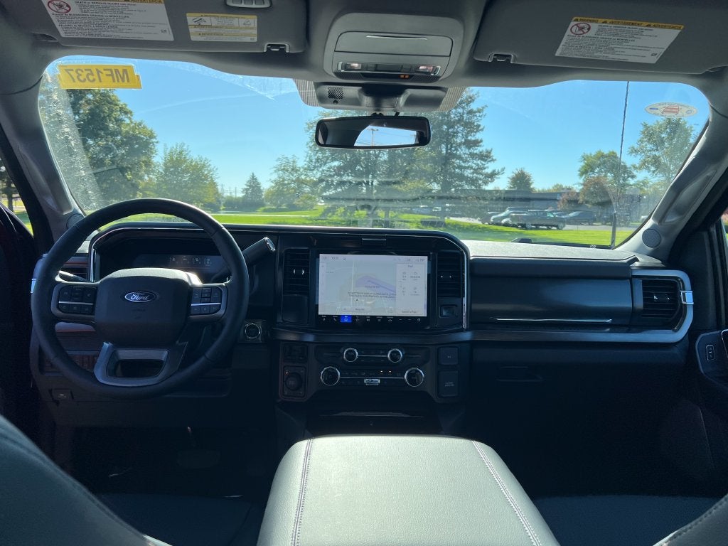 2027 Ford F-350SD Lariat