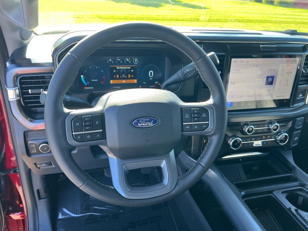 2027 Ford F-350SD Lariat