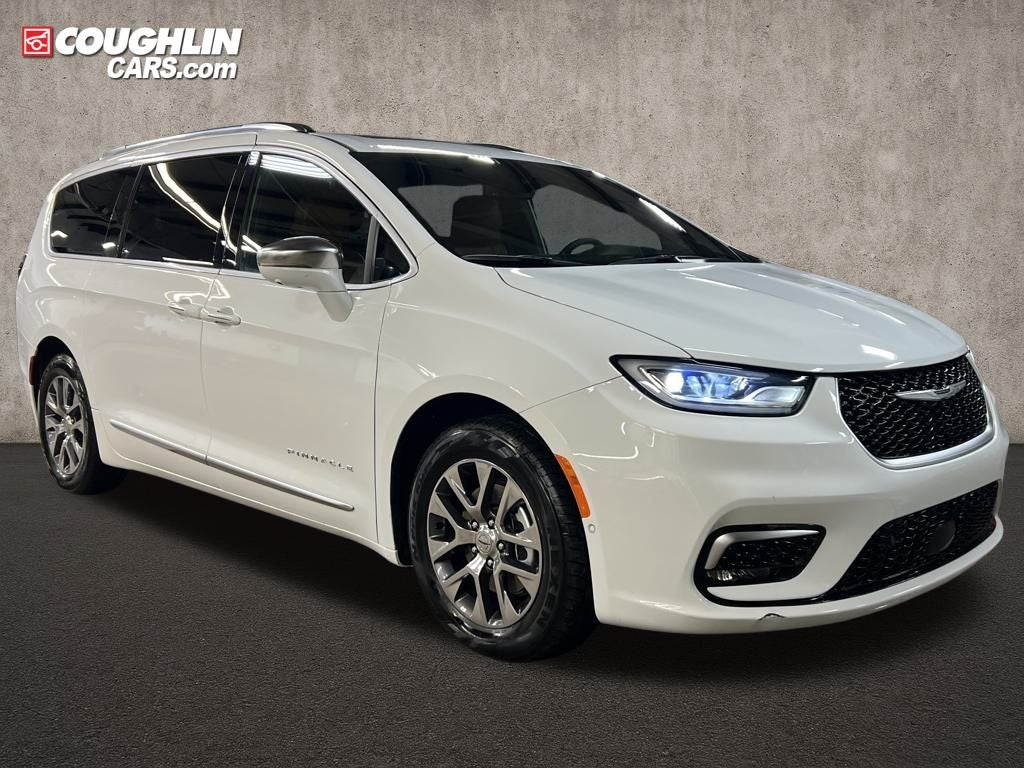 2024 Chrysler Pacifica Hybrid Pinnacle