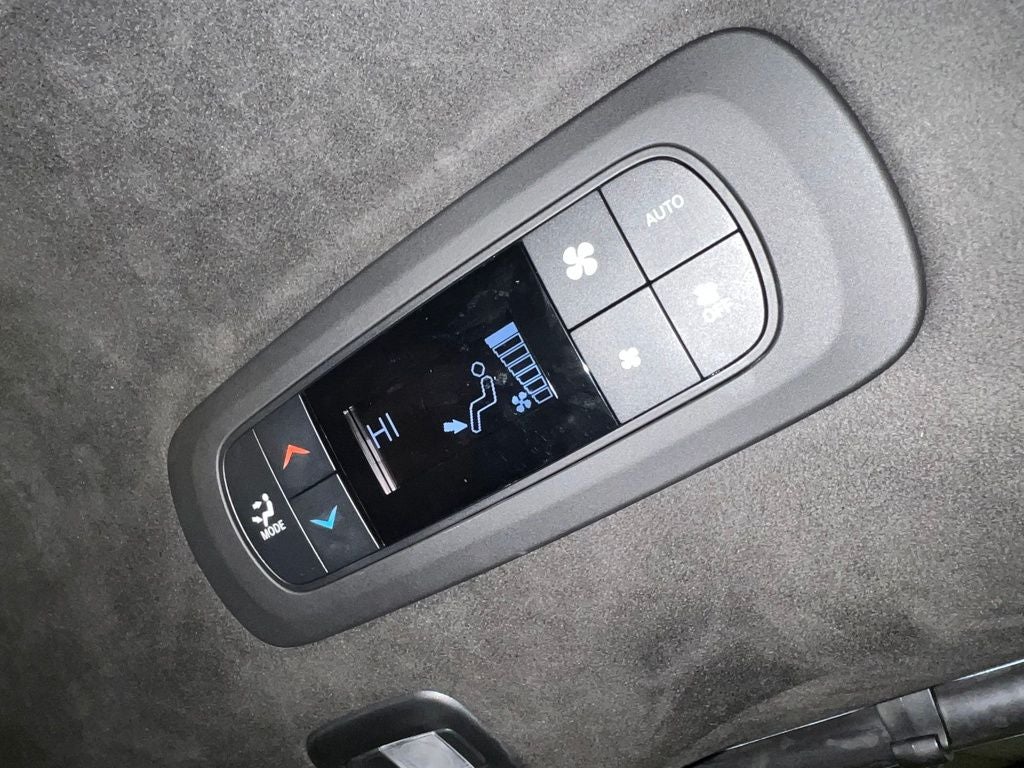 2024 Chrysler Pacifica Hybrid Pinnacle