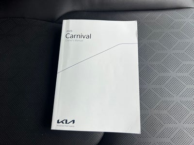 2025 Kia Carnival LXS