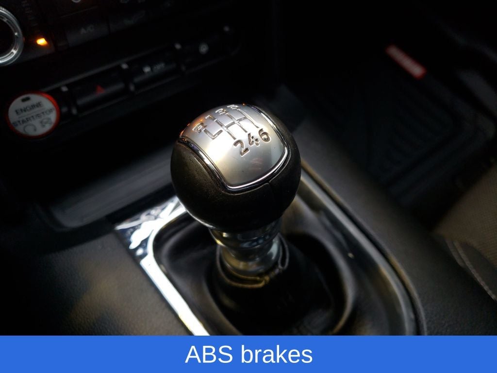 2016 Ford Mustang V6