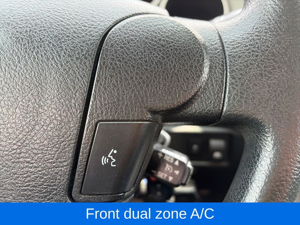 2012 Toyota Tundra CrewMax 5.7L FFV V8 6-Spd AT (Natl)