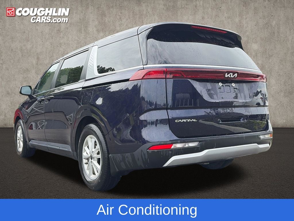 2024 Kia Carnival LX