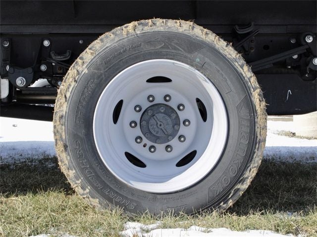 2024 Ford F-600SD XL