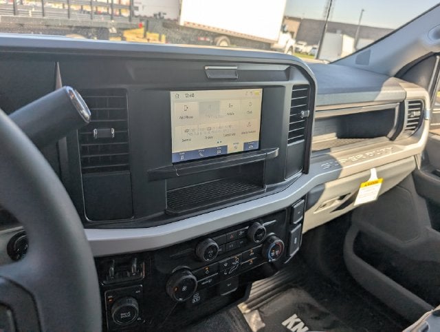 2027 Ford F-550SD XL DRW