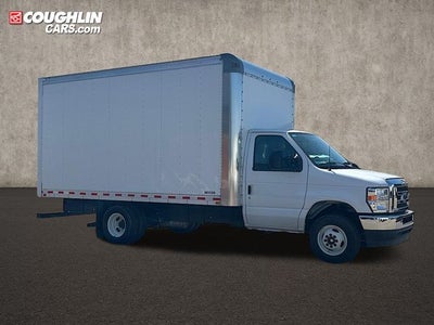 2025 Ford E-350SD Base Cutaway