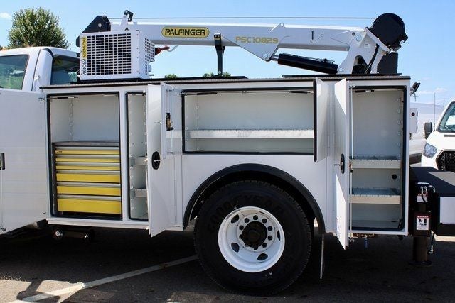 2024 Ford F-750SD Base