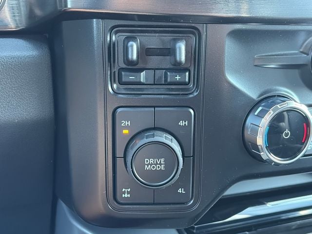 2027 Ford F-350SD Lariat